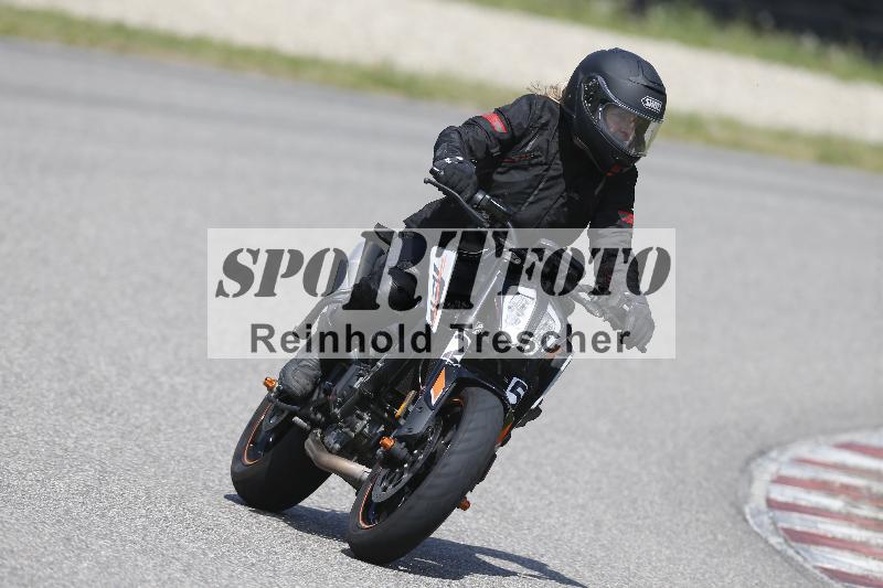 Archiv-2025/09 22.04.2025 Cornu Master School ADR/gruen-vert/25